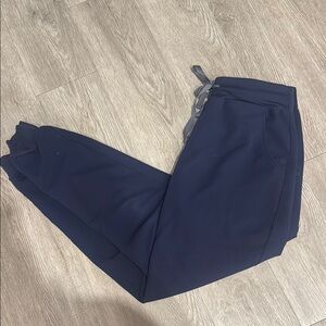 FIGS high waisted Zamora joggers 🚑